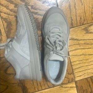 Everlane grey sneakers